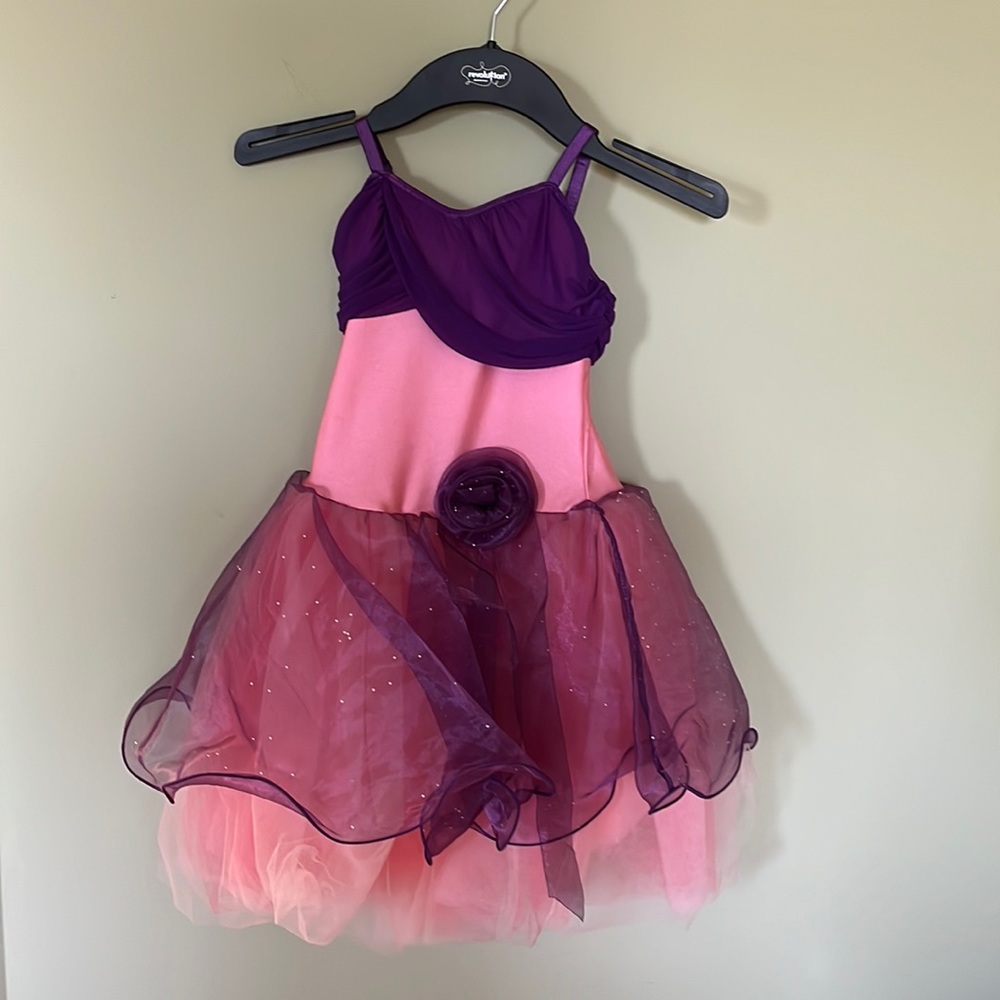 Dance ballet costume with hairpiece